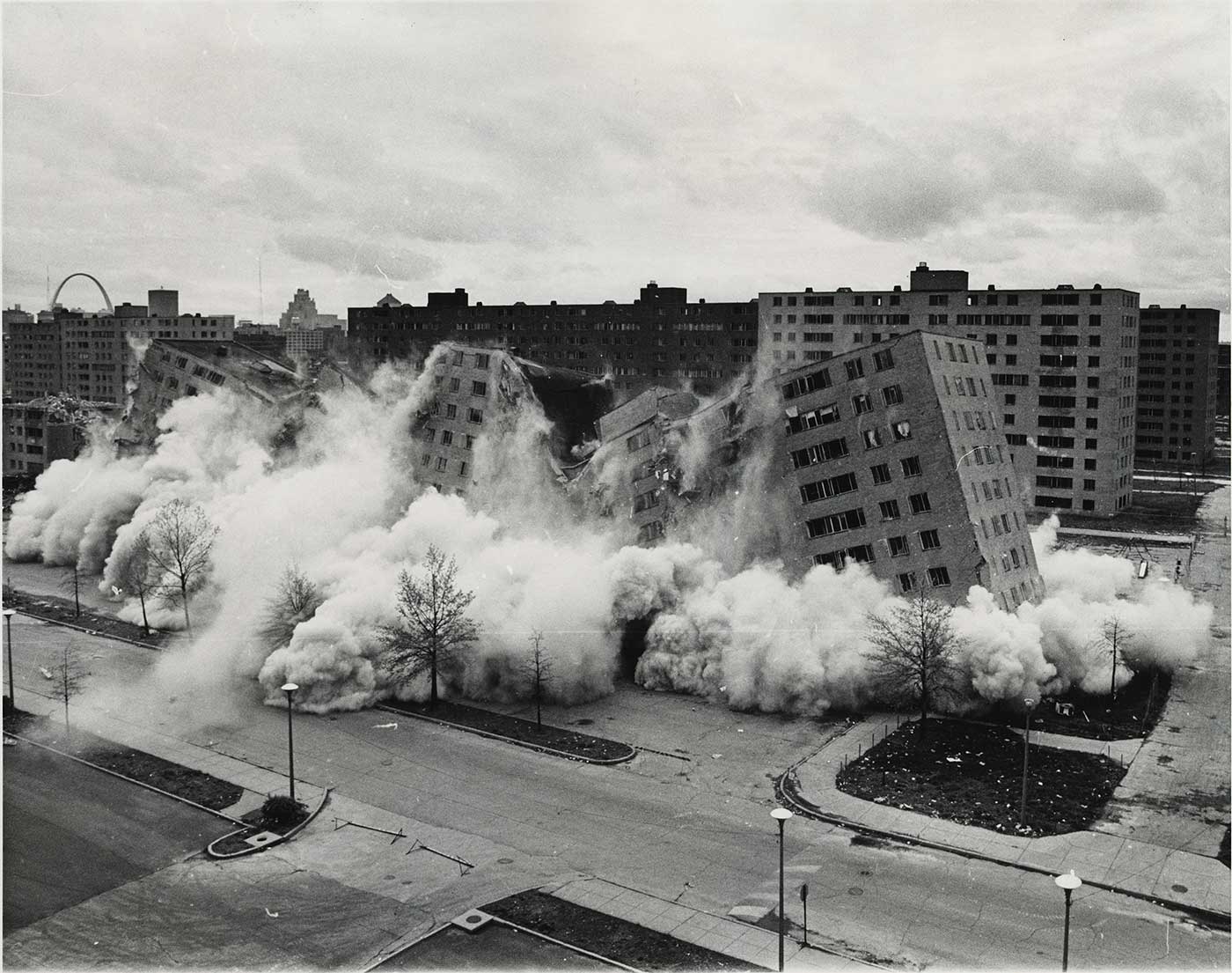 Demolition of Pruitt–Igoe, 1972.