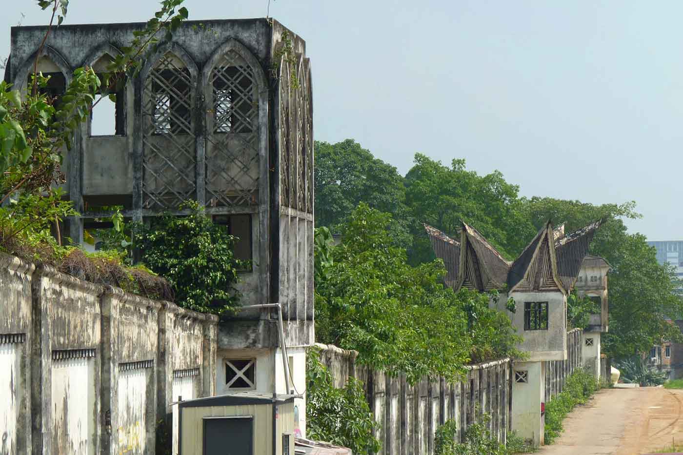 Overgrown wall of Pudu Prison.